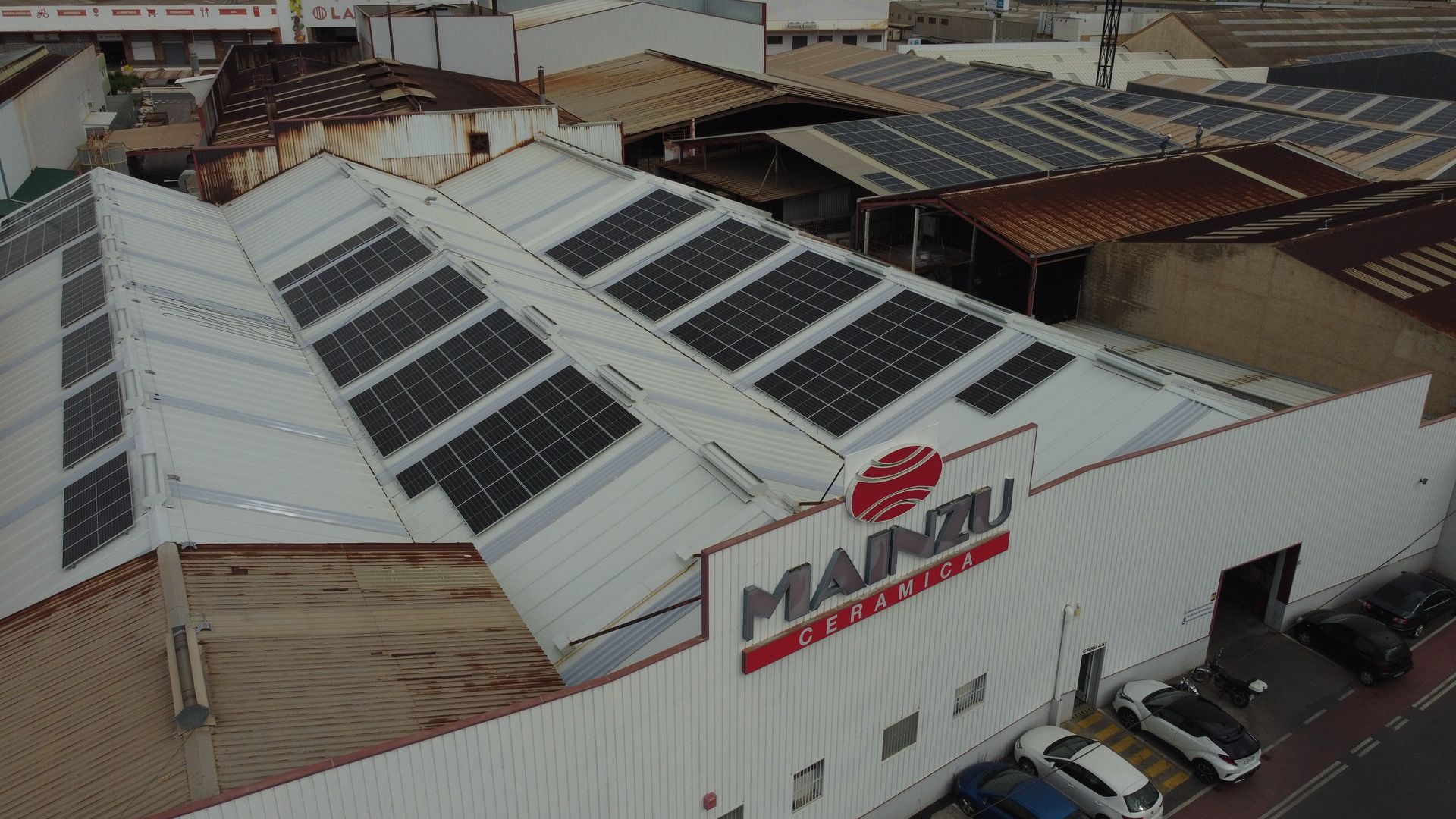 Fabricante de productos cerámicos — instalación fotovoltaica JONSOK