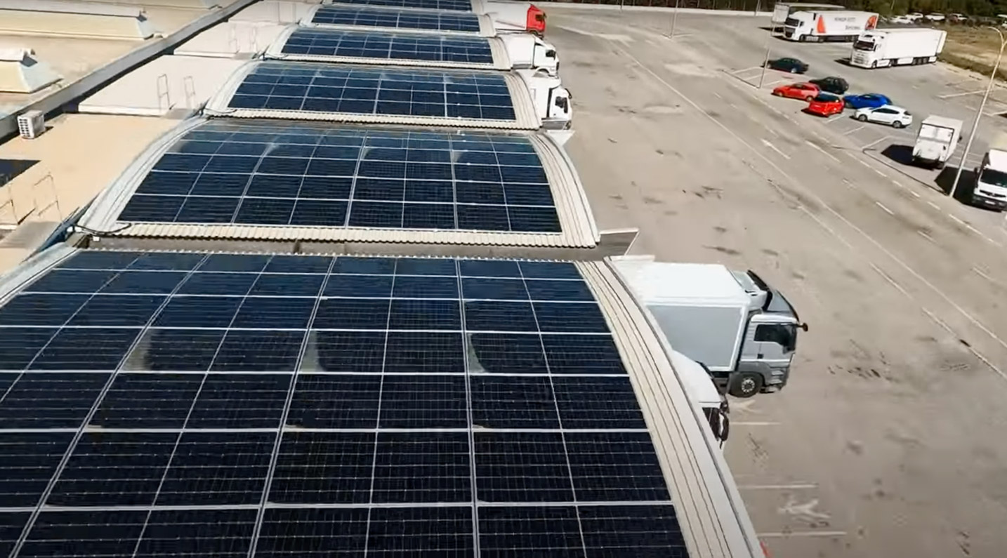 Cubierta industrial fotovoltaica ejecutada por JONSOK